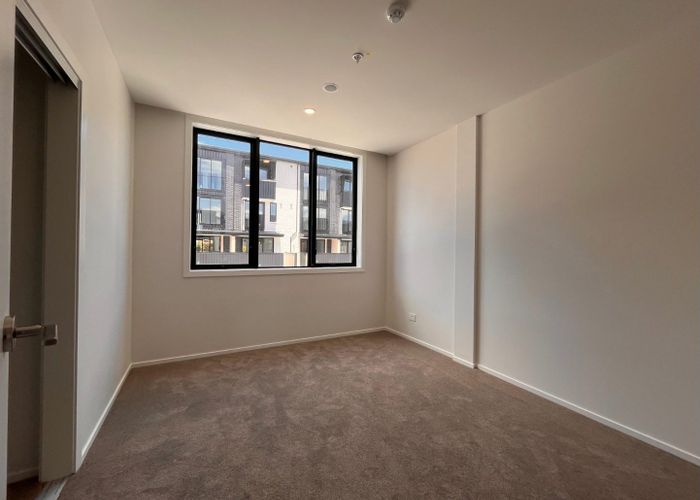  at 3/28 Pennant Street, Long Bay, North Shore City, Auckland