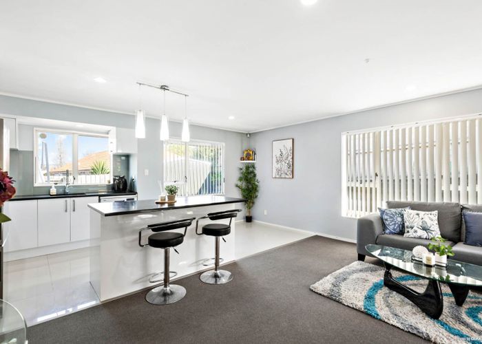  at 15 Legacy Drive, Henderson, Auckland
