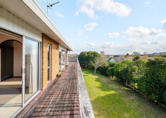  at 5 Pohutukawa Drive, Pukete, Hamilton, Waikato