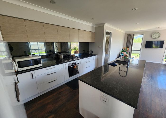  at 14 Filmer Crescent, Wallaceville, Upper Hutt, Wellington