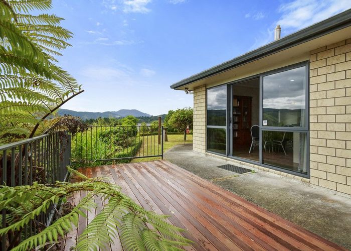  at 32 Mt Marua Way, Timberlea, Upper Hutt