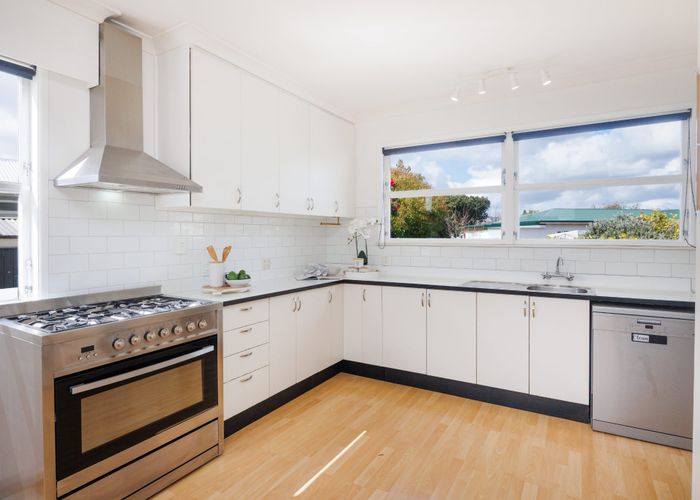  at 36 Winston Avenue, Hokowhitu, Palmerston North, Manawatu / Whanganui