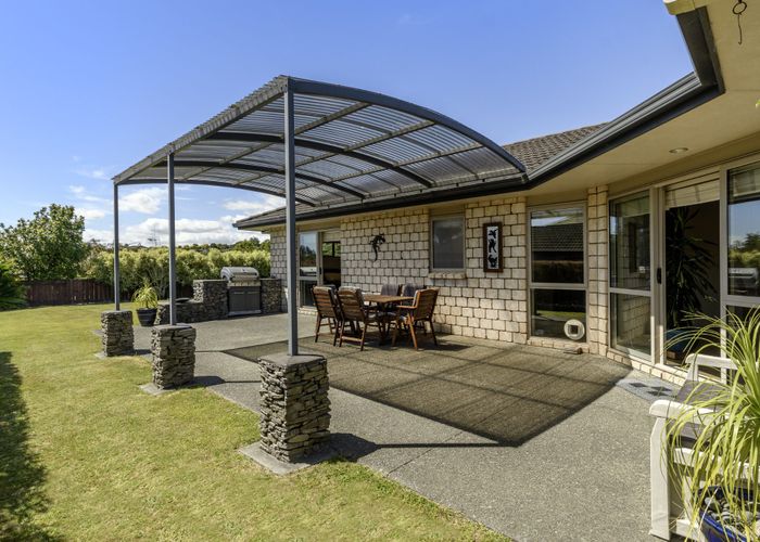  at 14 Albero Drive, Ohauiti