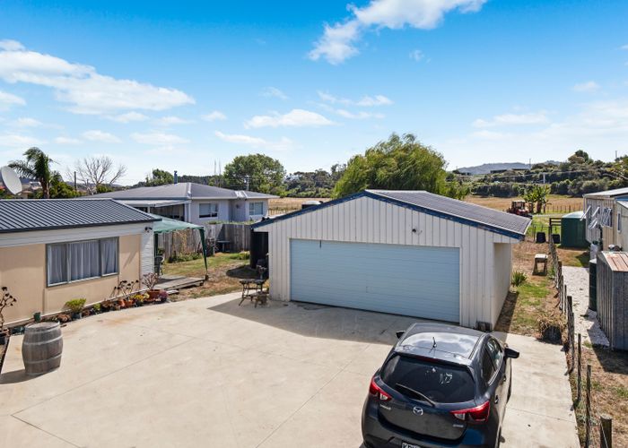  at 27 Kowhai Avenue, KAIAUA, MIRANDA