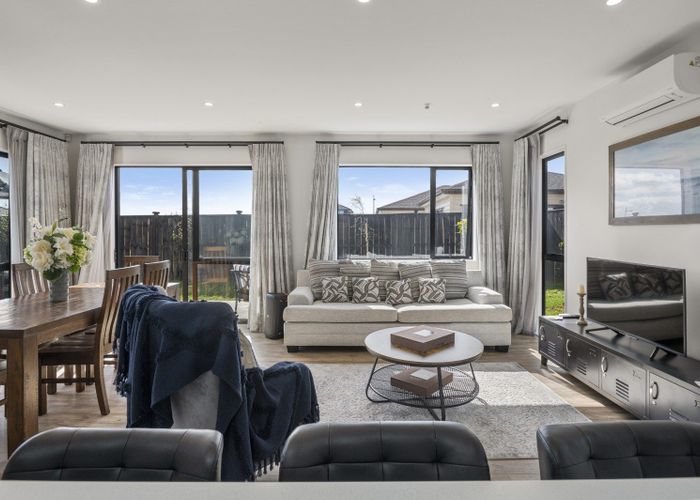  at 11 Koiora Road, Clarks Beach, Franklin, Auckland