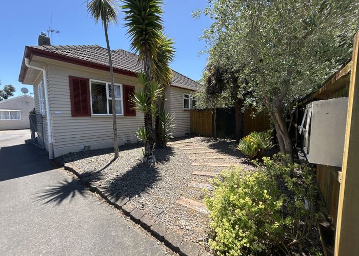  at 14 Savage Crescent, West End, Palmerston North, Manawatu / Whanganui