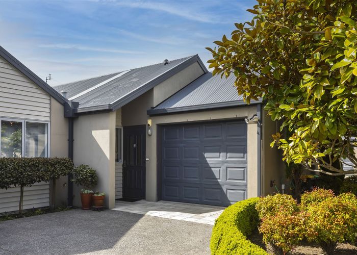  at 2/2 Hamilton Avenue, Ilam, Christchurch