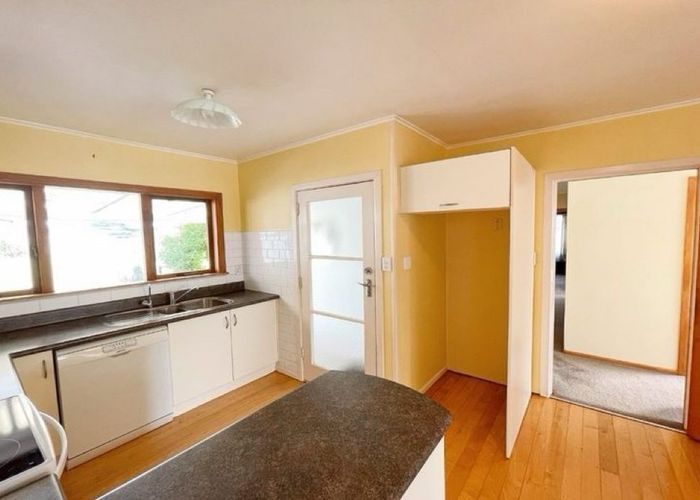 at 28 Gilliam Street, New Lynn, Waitakere City, Auckland