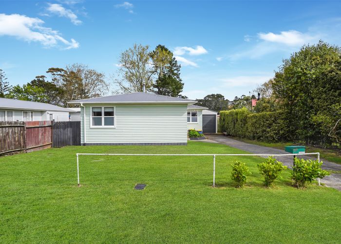  at 87 Riverpark Crescent, Henderson, Auckland