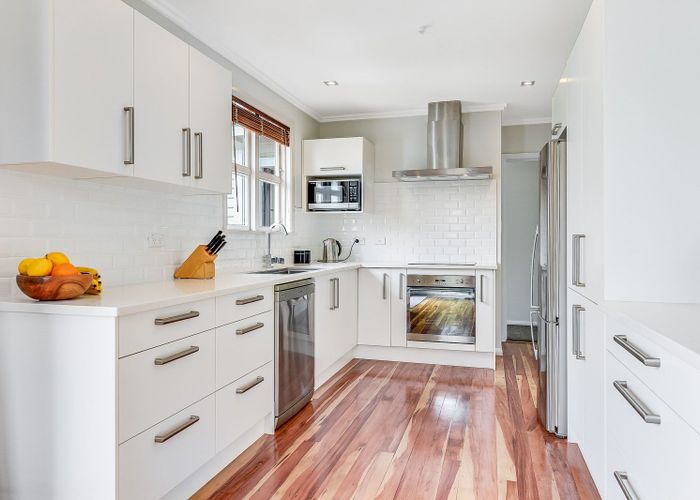  at 7 Mayfair Avenue, Chartwell, Hamilton