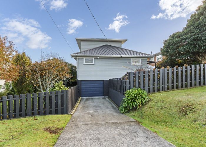  at 49 Queens Road, Glen Avon, New Plymouth, Taranaki