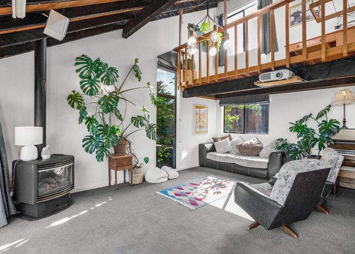  at 38 Stanhope Grove, Korokoro, Lower Hutt, Wellington