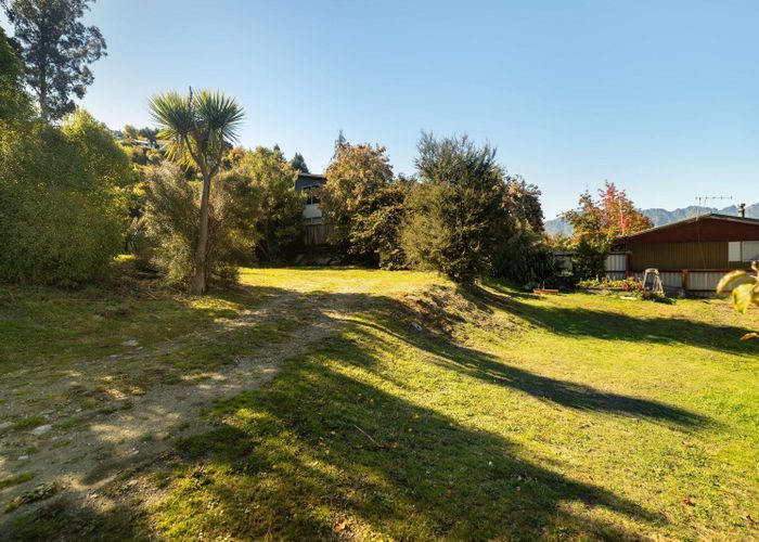  at 81 Arawata Terrace, Sunshine Bay, Queenstown