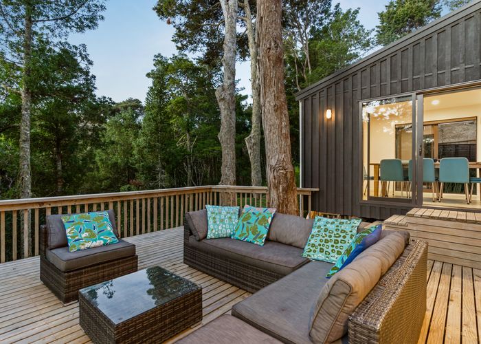  at 10 Hebe Place, Birkenhead, Auckland