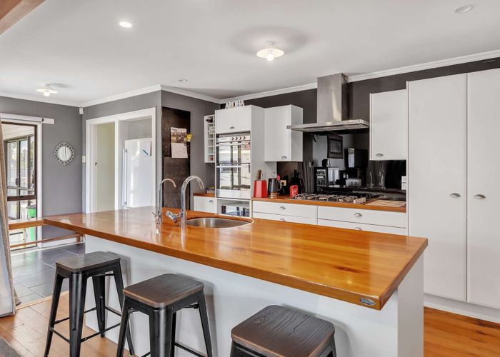  at 404 Tremaine Avenue, Takaro, Palmerston North