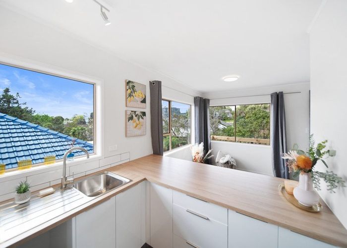  at 1/10 Sunnyside Road, Sunnyvale, Waitakere City, Auckland