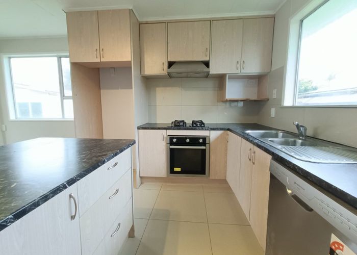  at 27 Sandrine Avenue, Clover Park, Manukau City, Auckland