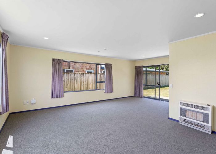  at 104 Weggery Drive, Waikanae Beach, Waikanae