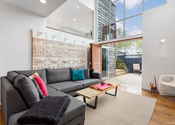  at 691B East Coast Rd, Browns Bay, North Shore City, Auckland