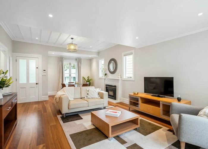  at 16 Leamington Road, Mount Eden, Auckland