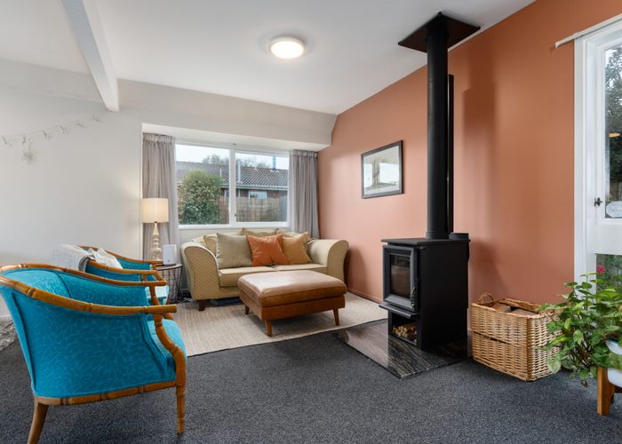  at 2/38 Reynolds Avenue, Bishopdale, Christchurch