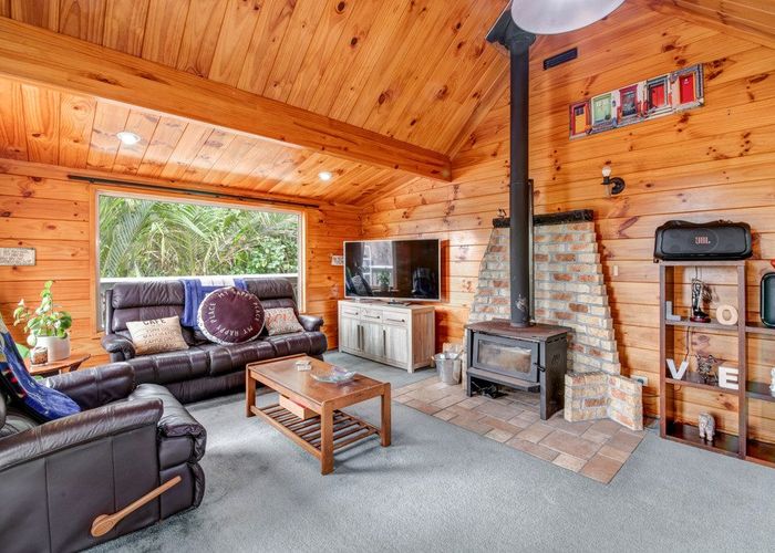  at 100 Pemberton Avenue, Bayview, Auckland