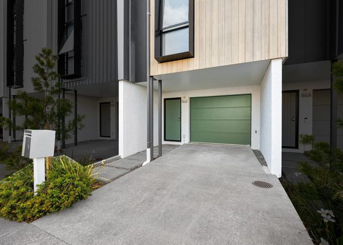  at 9 Lange Mews, Mount Wellington, Auckland City, Auckland