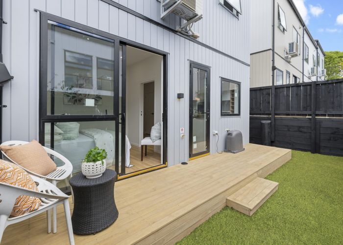  at 10 Bagnall Avenue, Point England, Auckland City, Auckland