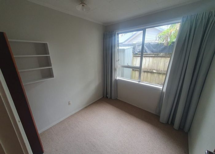  at 2/29 Mountian View Road, Morningside, Auckland City, Auckland