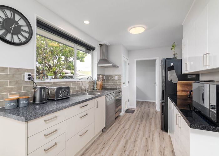  at 18 Dunoon Place, Woolston, Christchurch