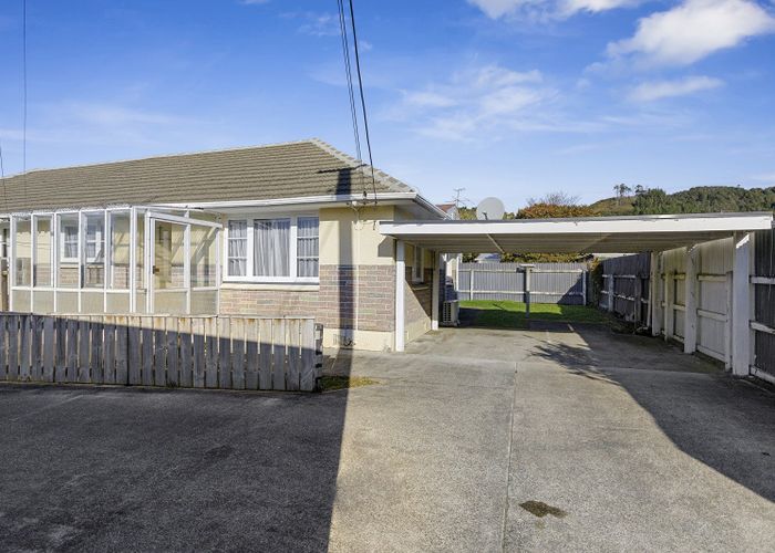  at 1 and 2/7A Seddon Street, Wallaceville, Upper Hutt, Wellington