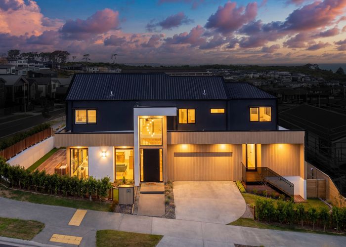  at 34 Kumukumu Road, Long Bay, North Shore City, Auckland