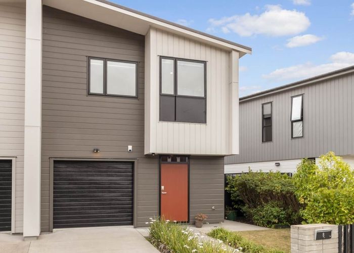  at 8 Kauri Amber Road, Westgate, Auckland
