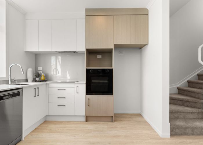  at 21 Te Tihi Street, Manukau, Manukau City, Auckland