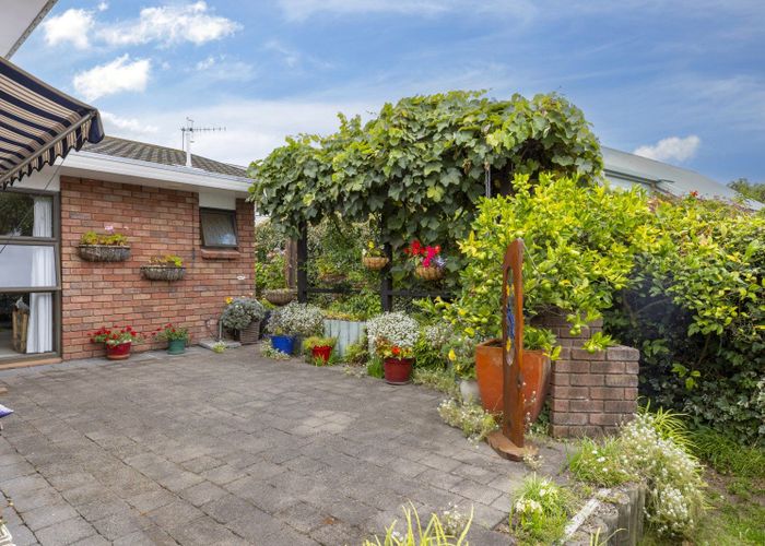  at 2/67 Ngamotu Road, Hilltop, Taupō