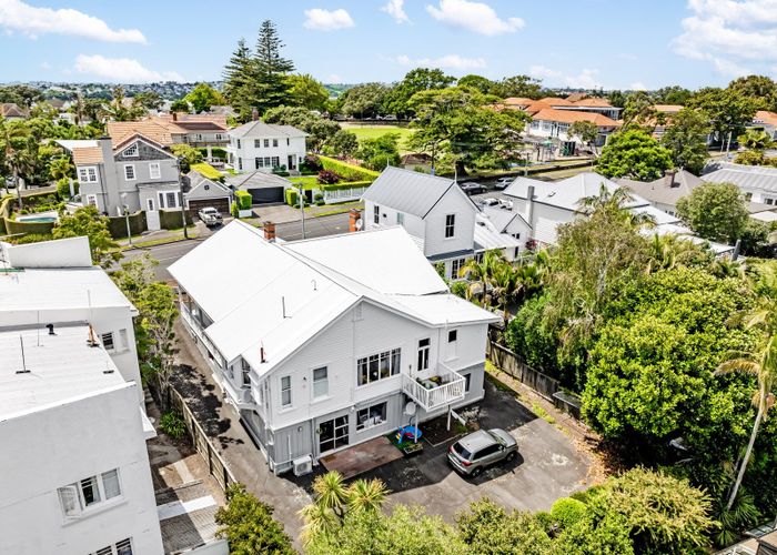  at 38 Gladstone Road, Parnell, Auckland