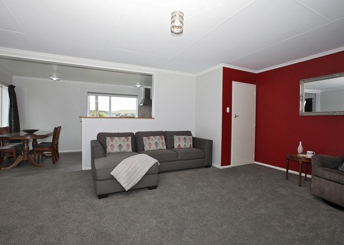  at 30 Leader Street, Riverton