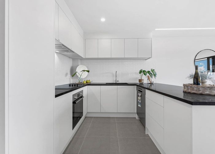  at 4/49 Northboro Road, Belmont, Auckland