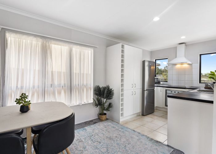  at 8A Coey Place, Glen Eden, Auckland