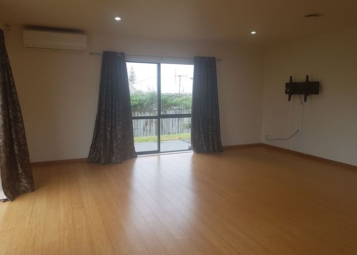  at 79A Stanley Road, Glenfield, North Shore City, Auckland