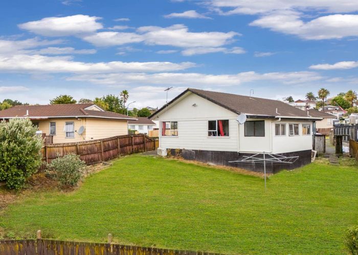  at 42 Beaufort Place, Papatoetoe, Manukau City, Auckland