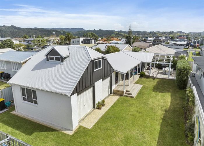 Free property data for 111B Diana Avenue, Whangamata homes.co.nz