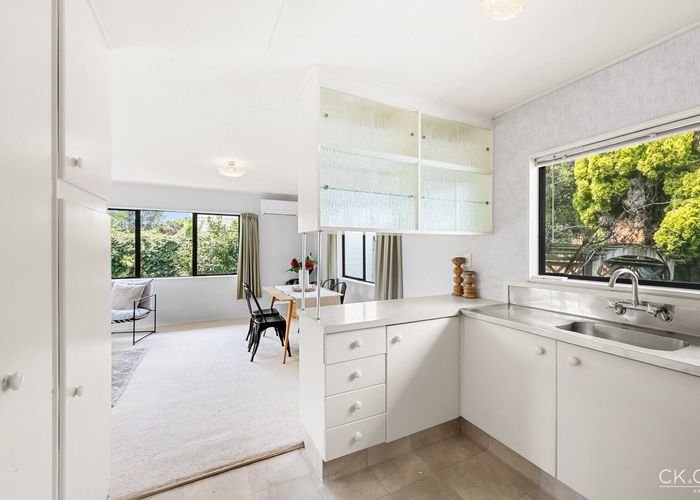  at 2/11 Bauchop Road, Waterloo, Lower Hutt, Wellington