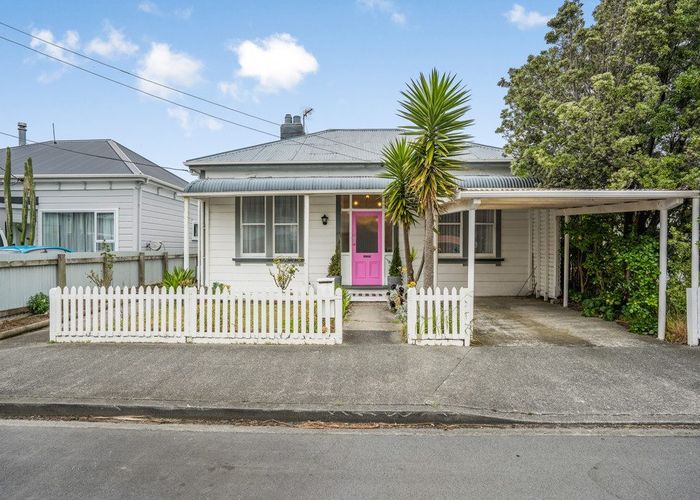  at 36 Beach Street, Petone, Lower Hutt