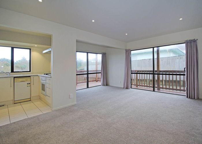  at 2/144 Ennis Avenue, Pakuranga Heights, Manukau City, Auckland