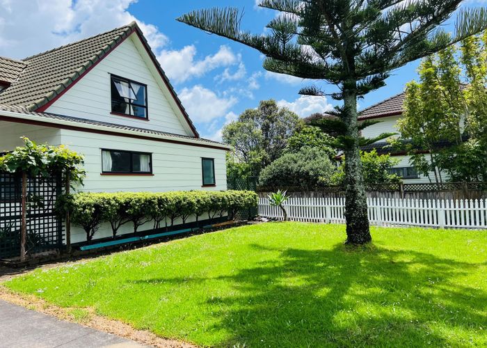  at 5 Penruddocke Road, Half Moon Bay, Manukau City, Auckland