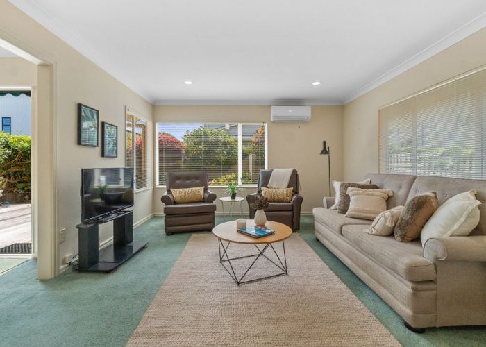  at 2/56 Walford Road, Point Chevalier, Auckland City, Auckland
