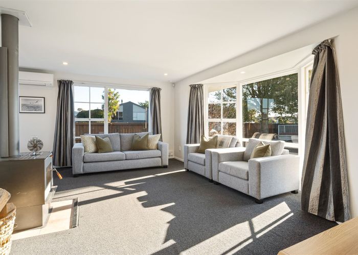  at 4 Bidwell Place, Hillmorton, Christchurch