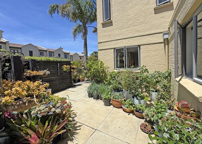  at 1 Veneto Avenue, Albany, North Shore City, Auckland