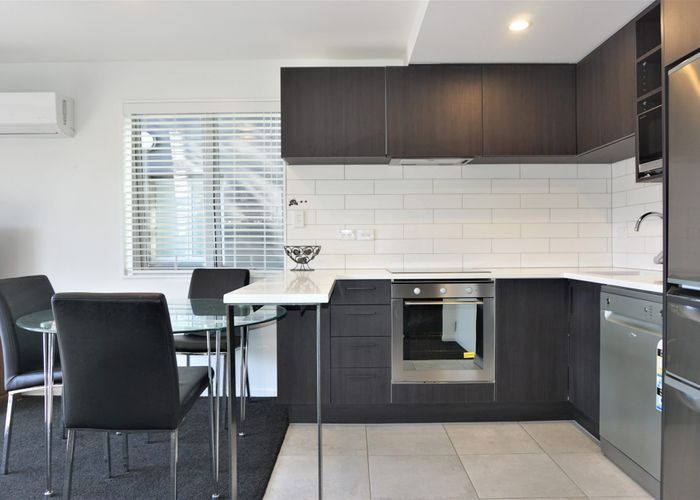  at 2/136 Salisbury Street, City Centre, Christchurch City, Canterbury